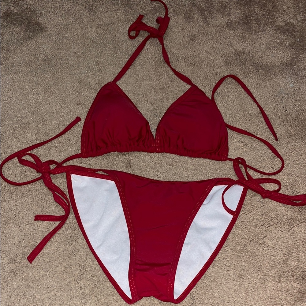 Red Triangle Bikini Set Size Medium - Picture 2 of 4